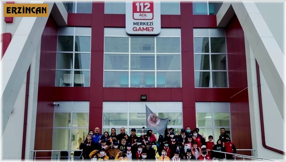 Erzincan'da minik izciler 112 Acil Çağrı Merkezini gezdi