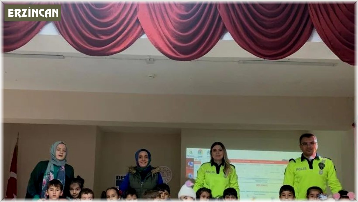 Erzincan'da minik öğrenciler "trafik dedektifi" oldu
