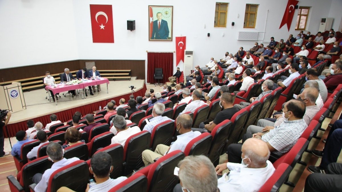 Erzincan'da muhtarlarla toplantı düzenlendi