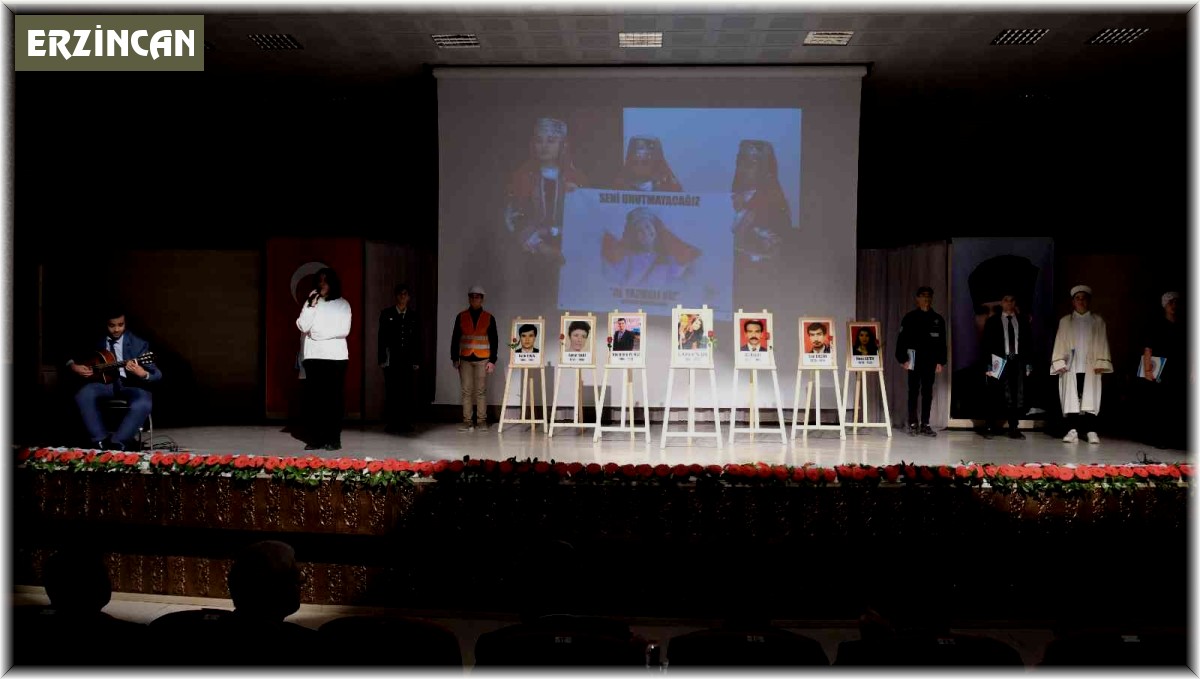 Erzincan'da Öğretmenler Günü düzenlenen törenle kutlandı