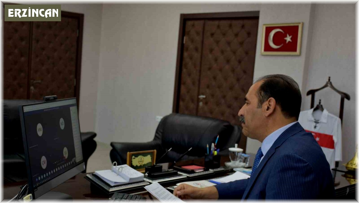 Erzincan'da okul yöneticileriyle çevrimiçi değerlendirme toplantısı yapıldı
