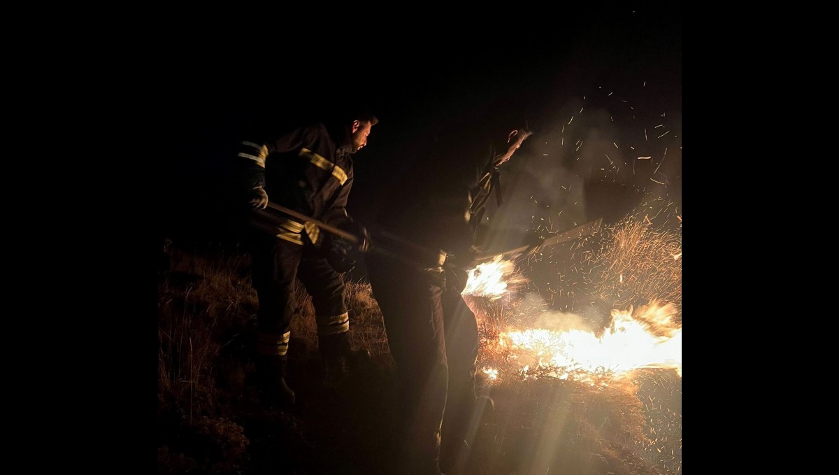 Erzincan'da örtü yangını söndürüldü