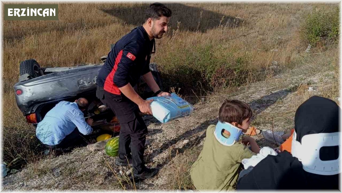 Erzincan'da otomobil şarampole uçtu: 6 yaralı