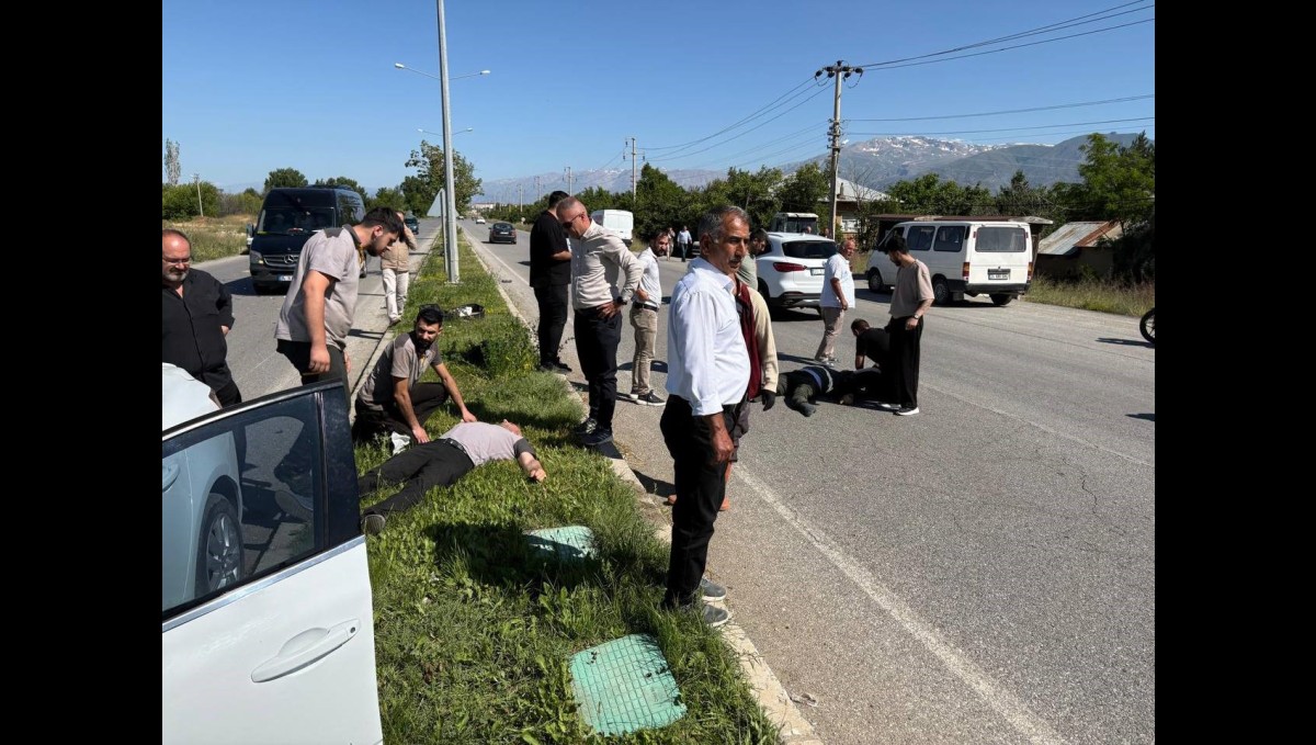 Erzincan'da otomobil ve motosiklet çarpıştı: 1 ölü, 1 yaralı