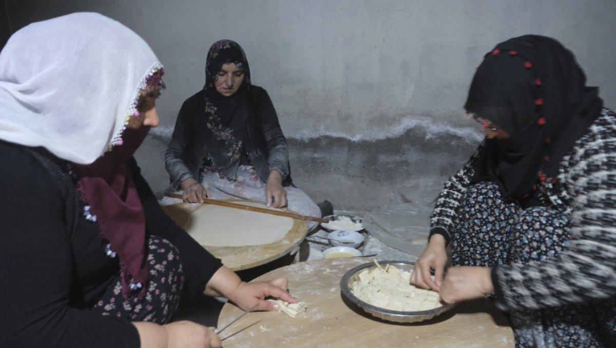 Erzincan'da ramazan hazırlığı: Geleneksel lezzetler imeceyle sofralara taşınıyor