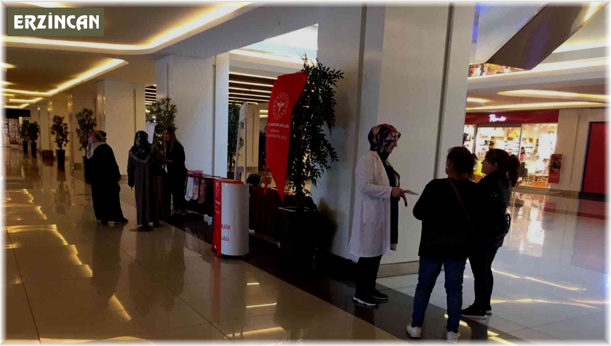 Erzincan'da sağlık çalışanları meme kanserinde erken tanıya dikkat çektiler