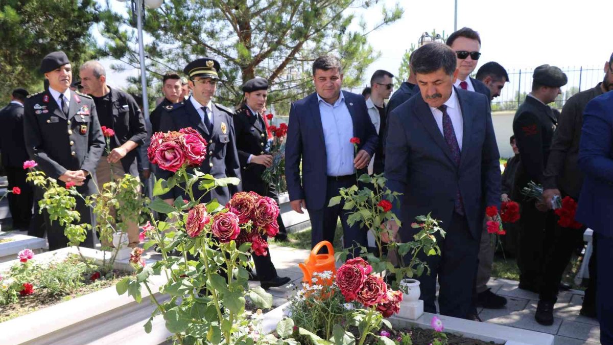 Erzincan'da şehitler dualarla yâd edildi