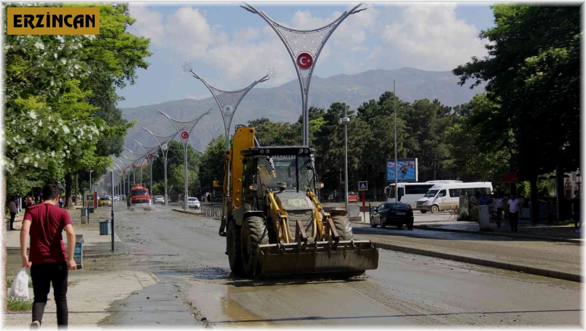 Erzincan'da sel felaketinin yaraları sarılıyor