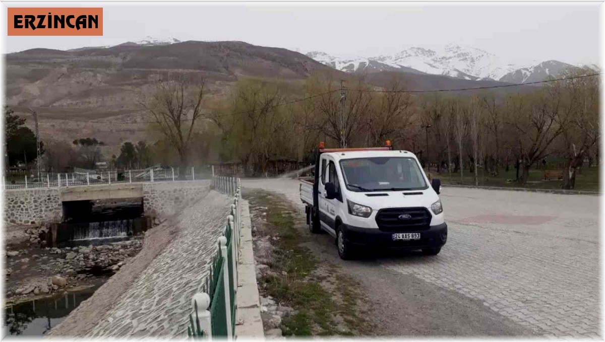 Erzincan'da sinek ve haşerelere karşı ilaçlama yapıldı