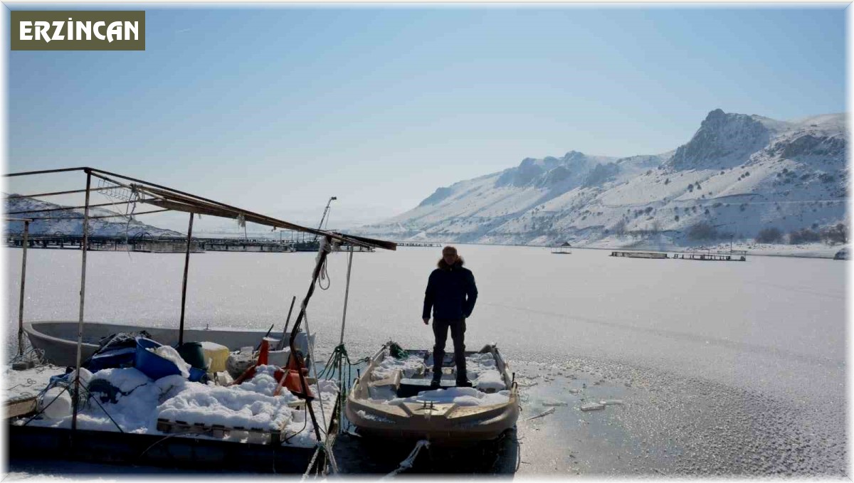 Erzincan'da soğuk havanın etkisiyle barajlar dondu