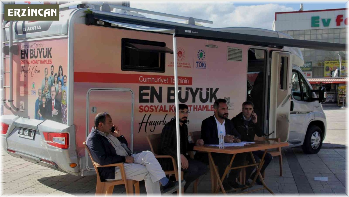 Erzincan'da sosyal konut projesi vatandaşlara mobil araçla tanıtıldı