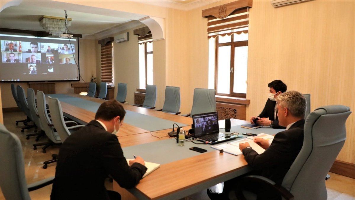 Erzincan'da tam kapanma dönemine yönelik değerlendirme toplantısı yapıldı