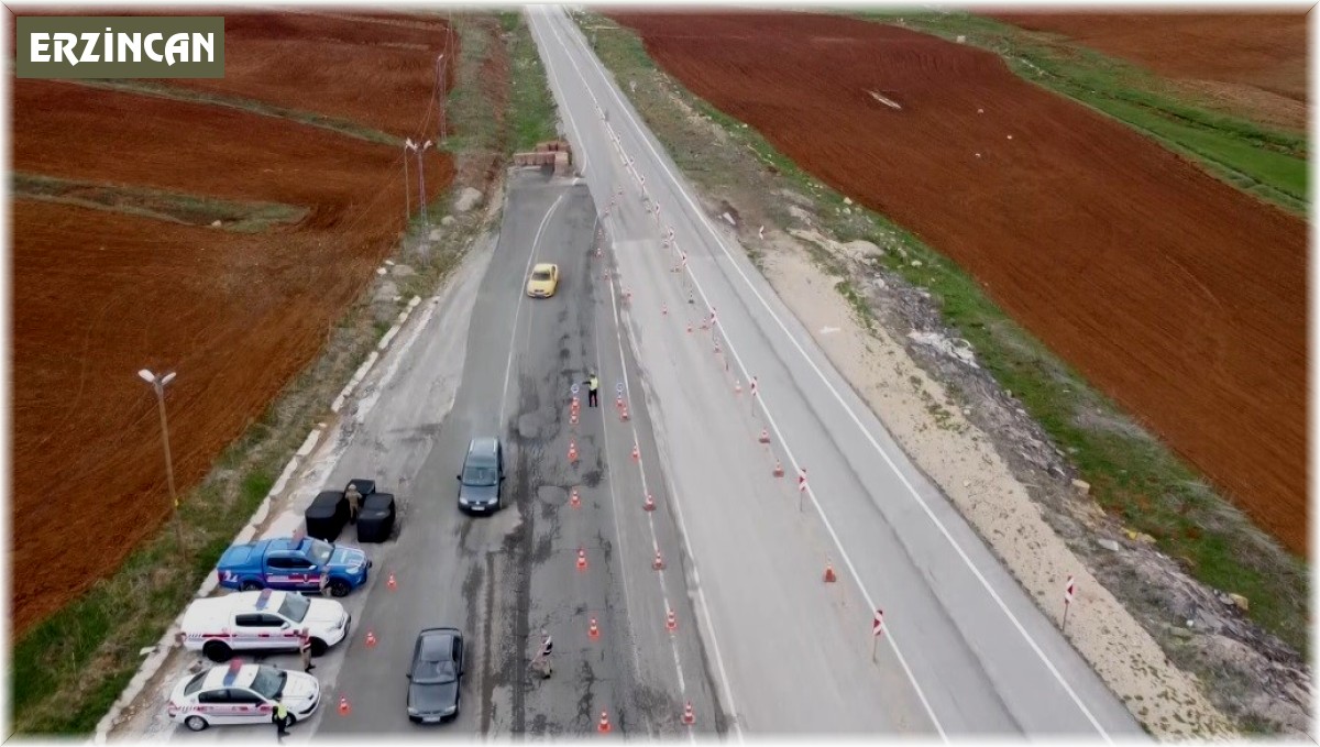 Erzincan'da trafik ekiplerinden dronlu denetim