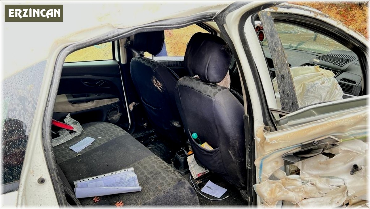 Erzincan'da trafik kazası: 1 ölü 3 yaralı