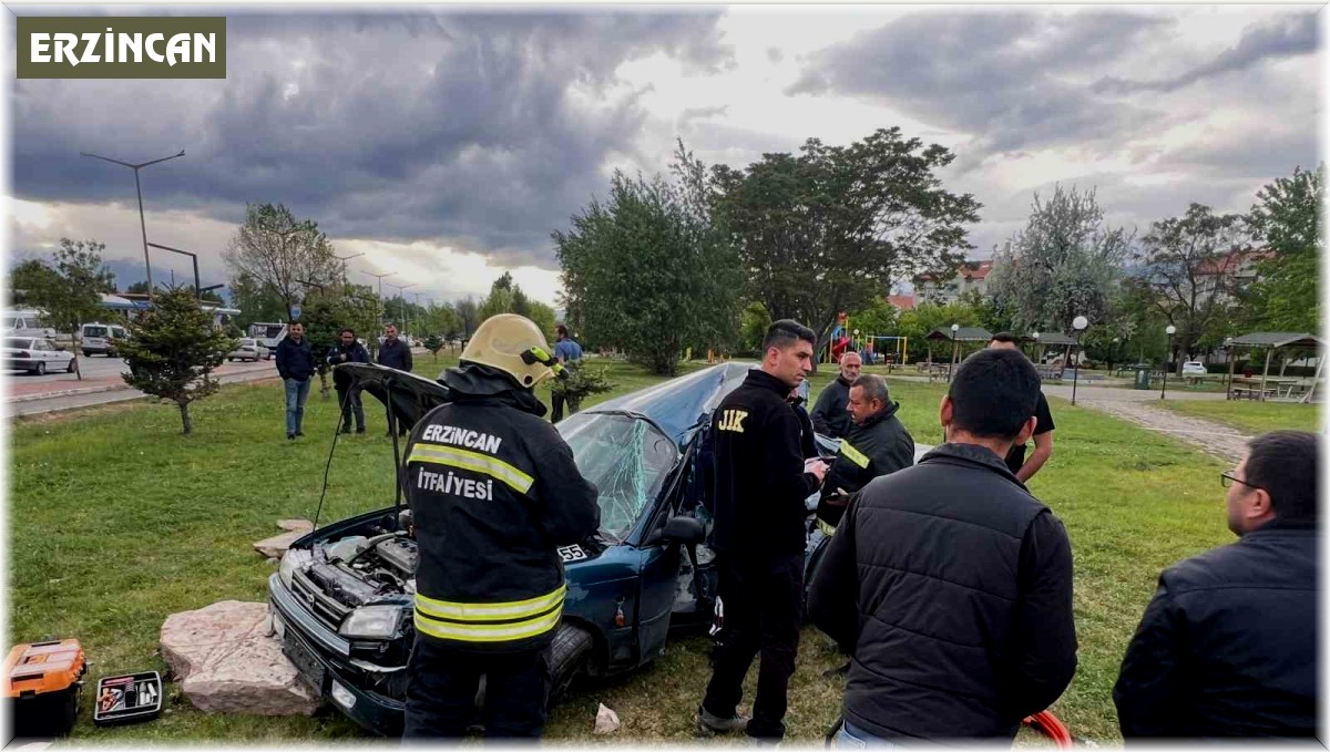 Erzincan'da trafik kazası: 1 yaralı