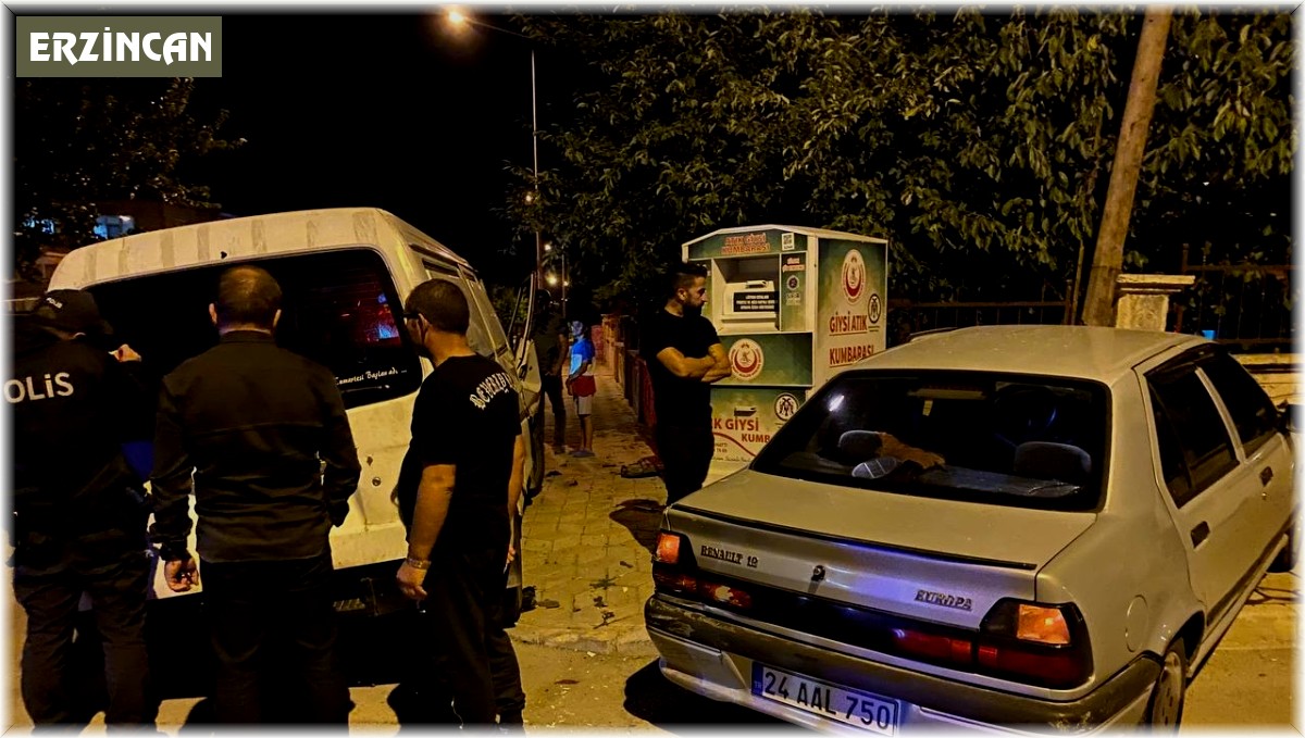 Erzincan'da trafik kazası: 3 yaralı