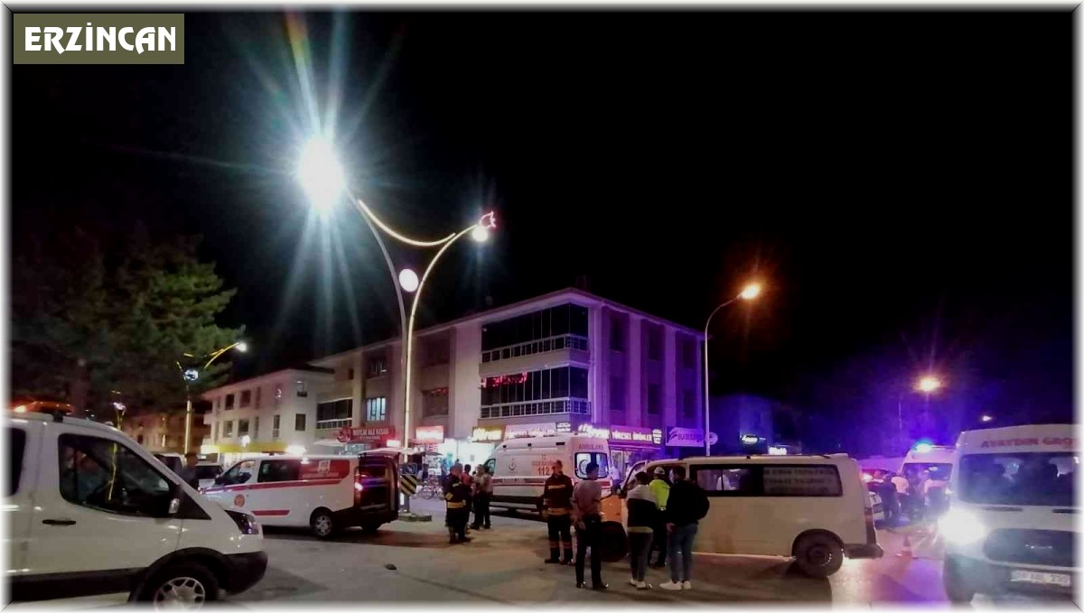 Erzincan'da trafik kazası: 3 yaralı
