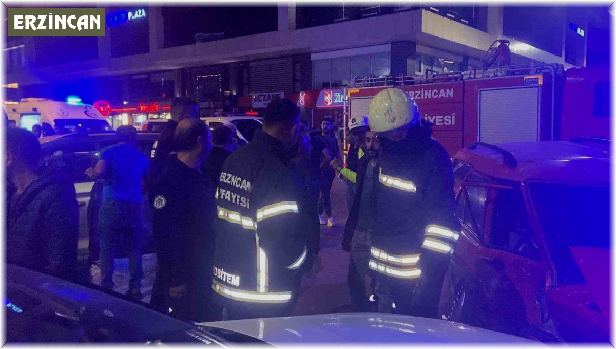 Erzincan'da trafik kazası: 5 yaralı