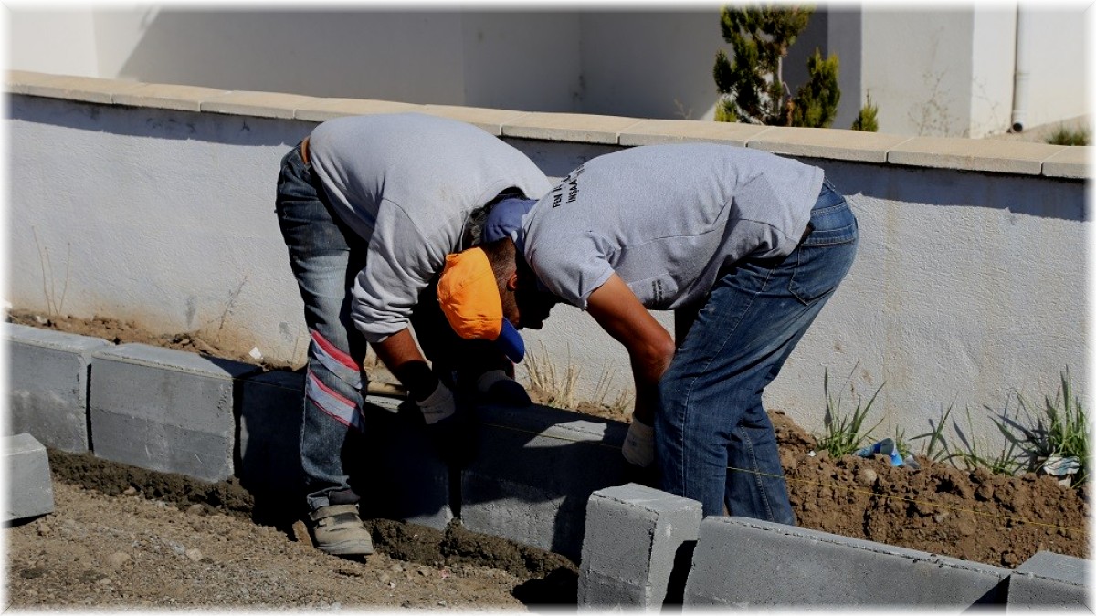 Erzincan'da üst yapı çalışmaları devam ediyor