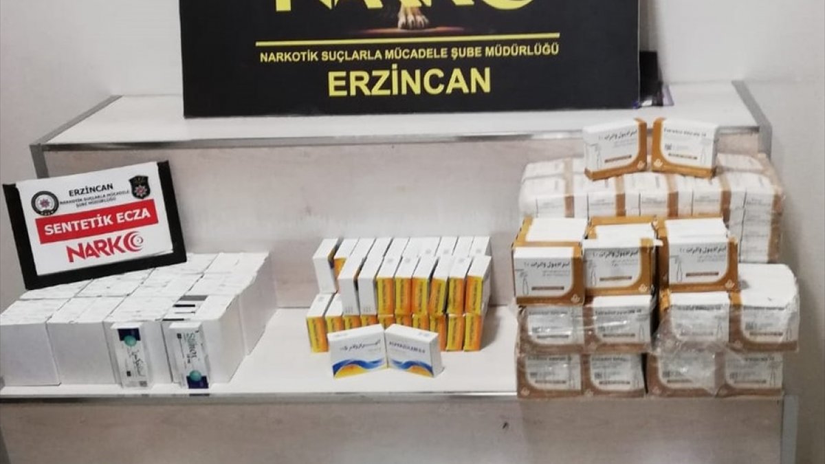 Erzincan'da valizinden uyuşturucu çıkan yolcu tutuklandı