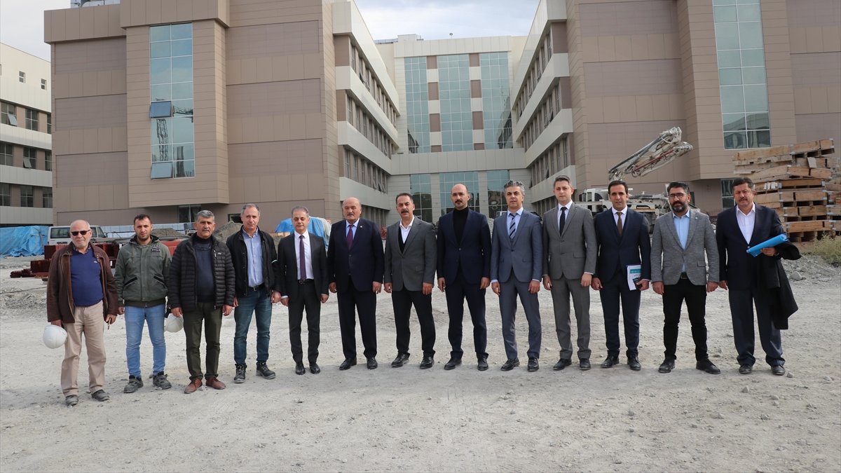 Erzincan'da yapımı süren "akıllı hastane" 2023'te hizmete açılacak