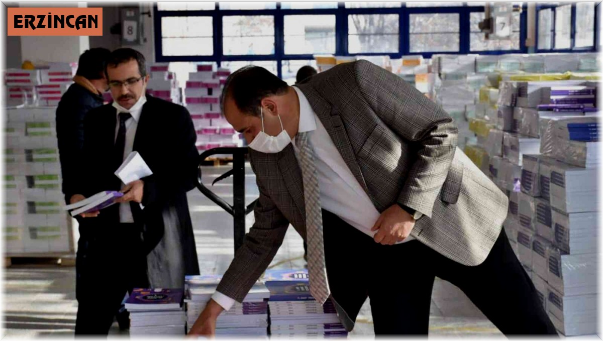 Erzincan'da yardımcı kaynak kitapların dağıtımına başlandı