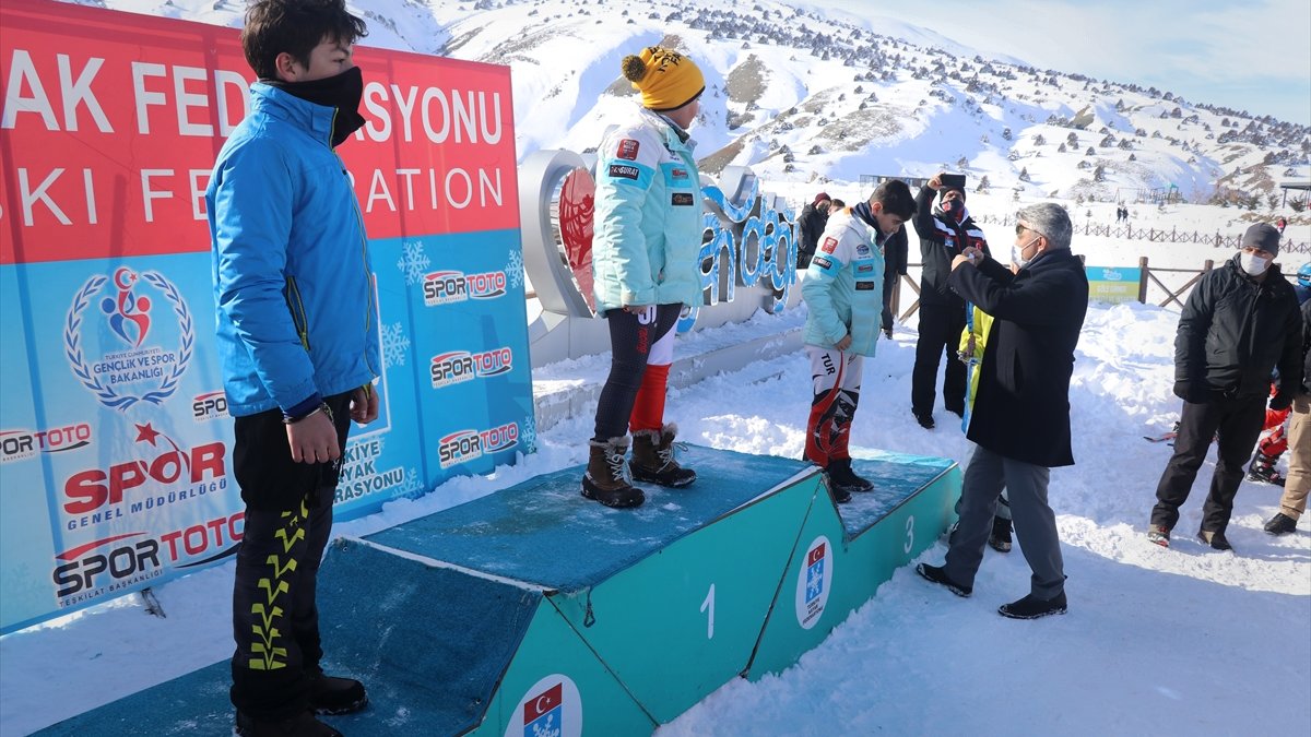 Erzincan'daki "Türkiye Alp Disiplini A Grubu Eleme Yarışları" tamamlandı