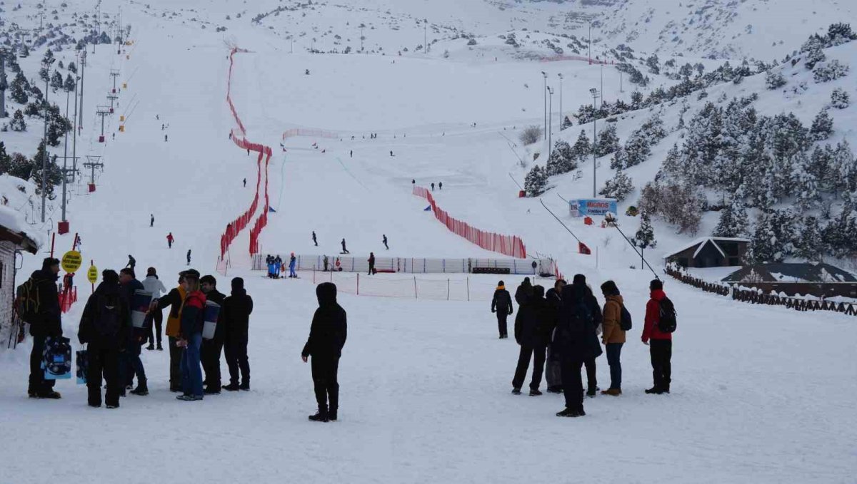 Erzincan Ergan Kayak Merkezinde sömestir yoğunluğu