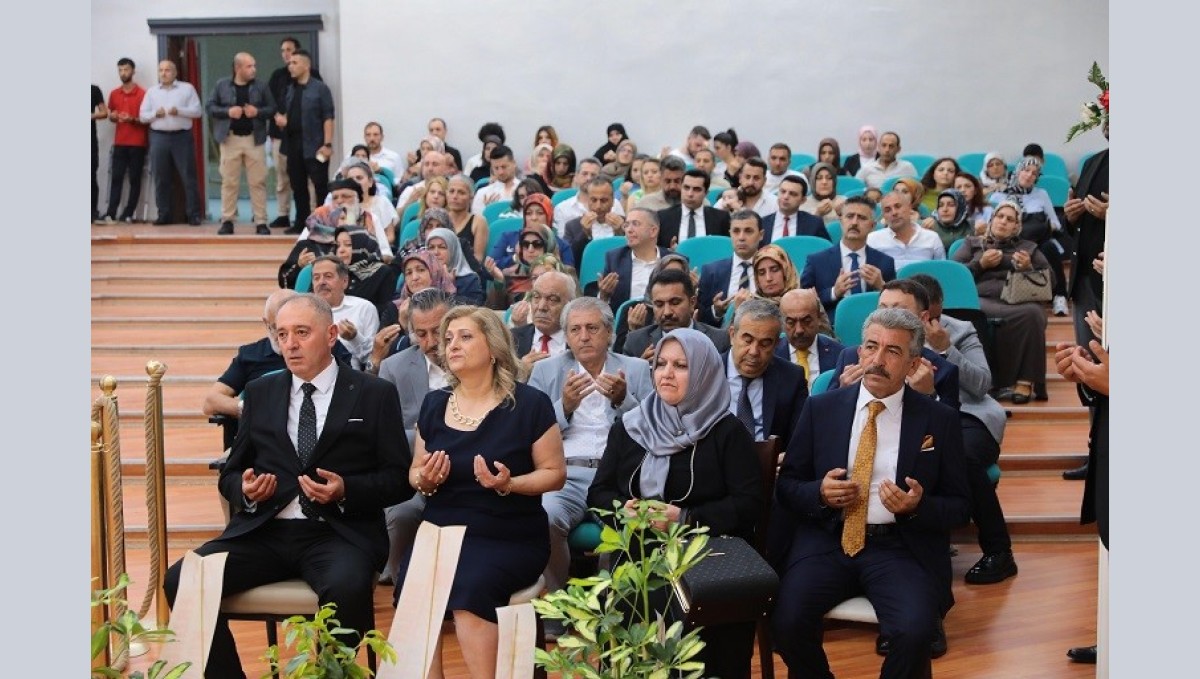 Erzincan İl Jandarma Komutanı Veysel Yanık'ın kızı dünya evine girdi