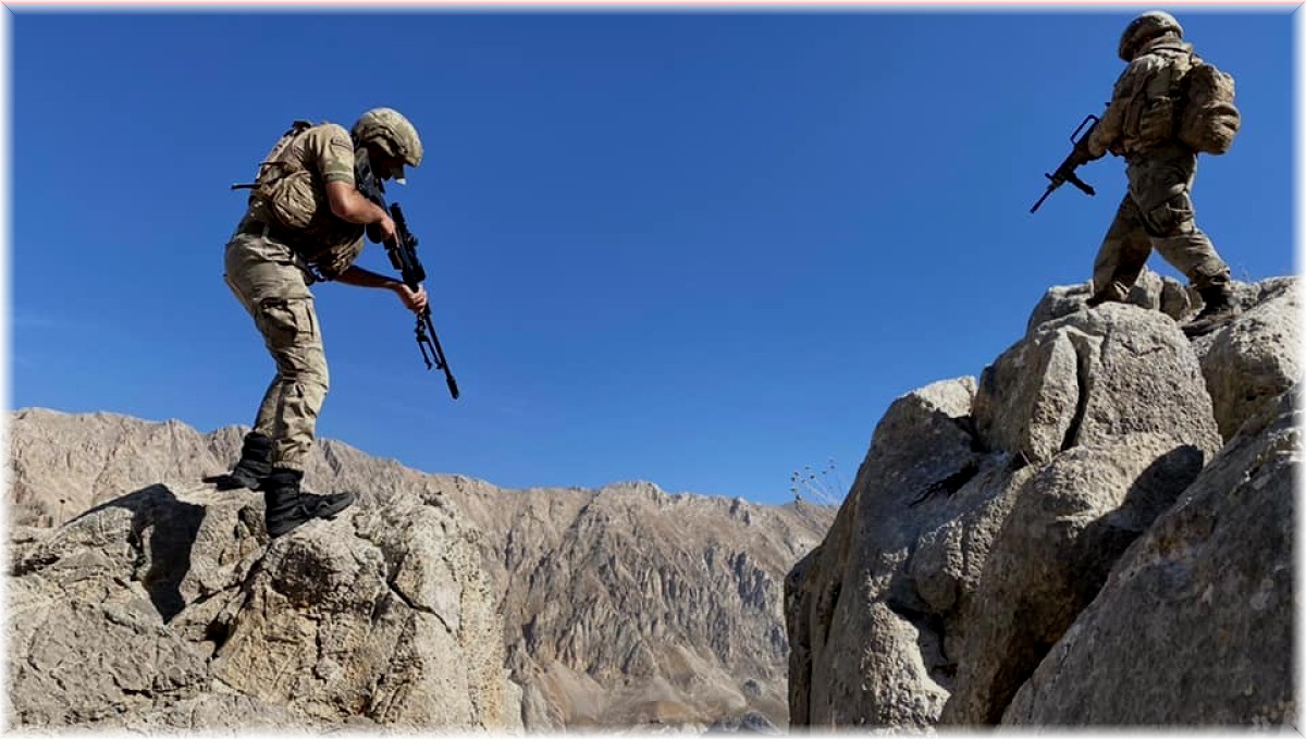 Erzincan ile Tunceli arasındaki kırsalda yürütülen terör operasyonunda 2 terörist etkisiz hale getirildi