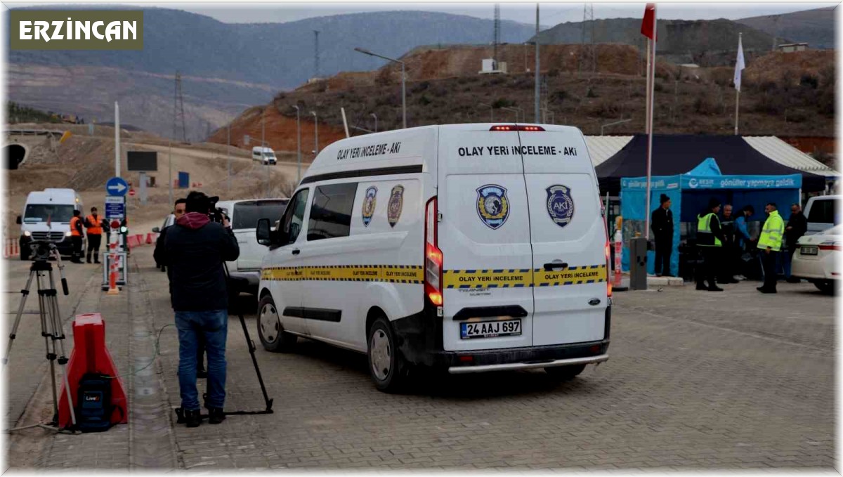 Erzincan İliç'te toprak kaymasının meydana geldiği maden ocağının çevre izin ve lisans belgesi iptal edildi