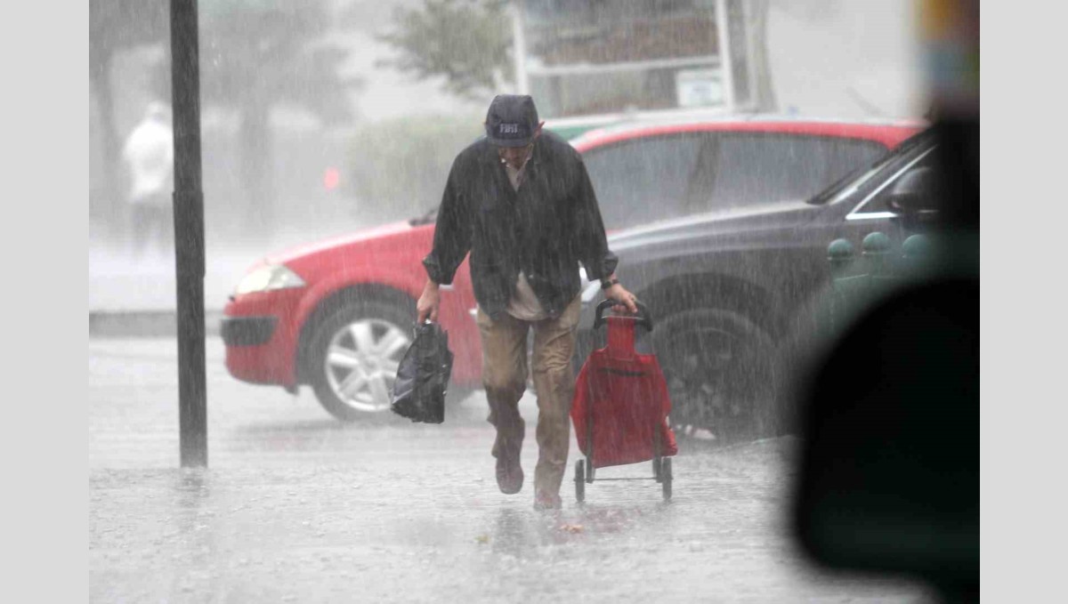 Erzincan'ın batısında karla karışık yağmur bekleniyor