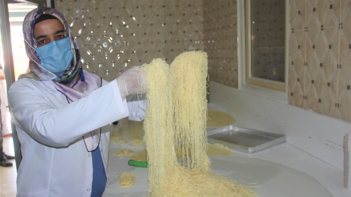 Erzincan'ın yöresel tatlılarından kesme kadayıf, Coğrafi İşaret Tescil Belgesi aldı