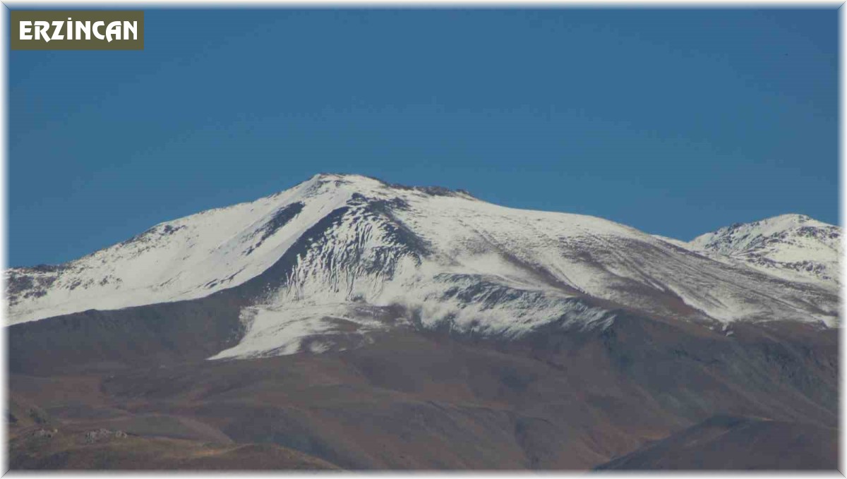 Erzincan'ın yüksek kesimleri karla kaplandı