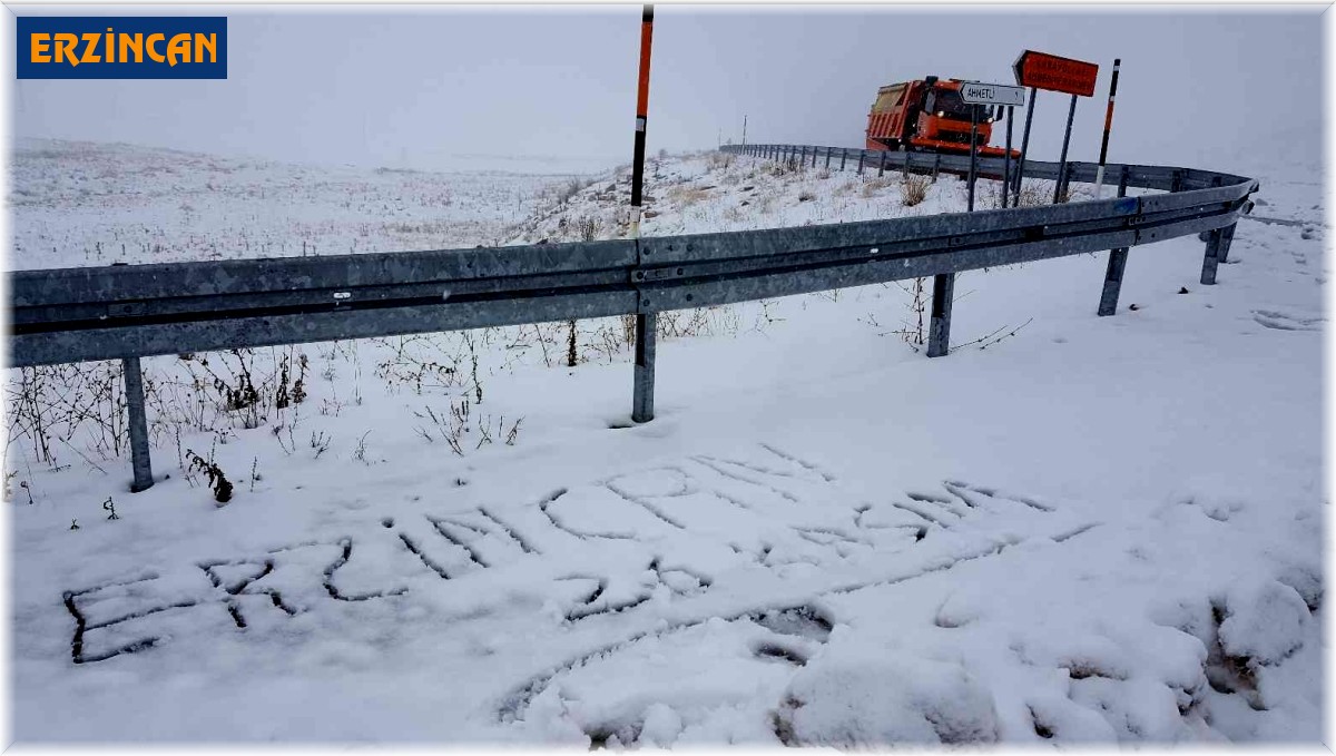 Erzincan'ın yüksek kesimlerinde kar ve sis etkili oluyor