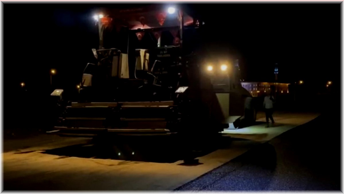 Erzincan merkezde asfalt çalışmaları devam ediyor