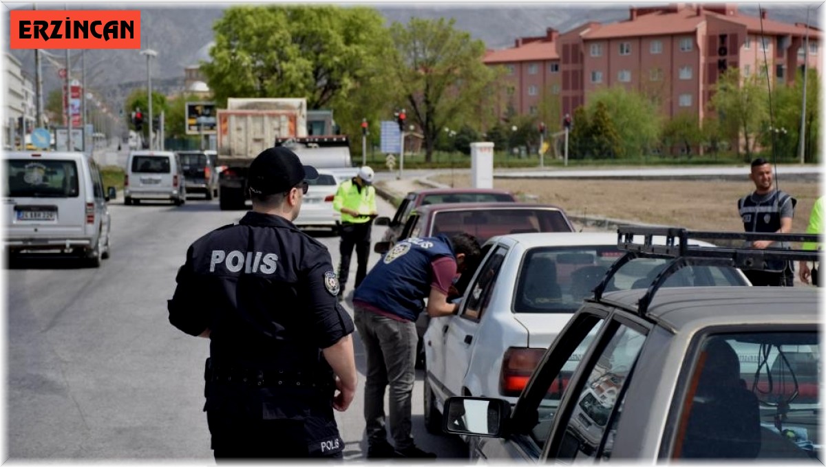 Erzincan polisi suça geçit vermiyor