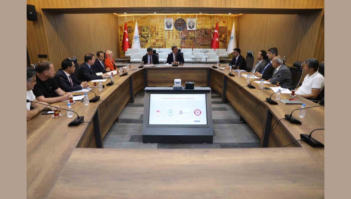 Erzincan Toplu Sera Bölgesi Çalışmaları toplantısı düzenledi