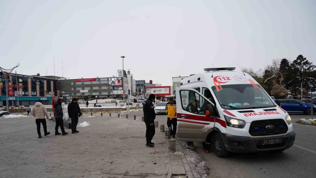 Erzincan yazısının önünde elektrik akımına kapıldı