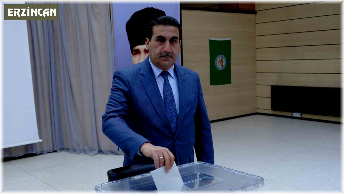 Erzincan Ziraat Odası'nda Tamer Geyik güven tazeledi