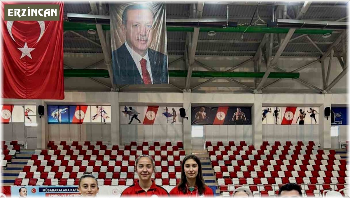 Erzincanlı badmintoncular Ağrı'dan başarıyla döndüler