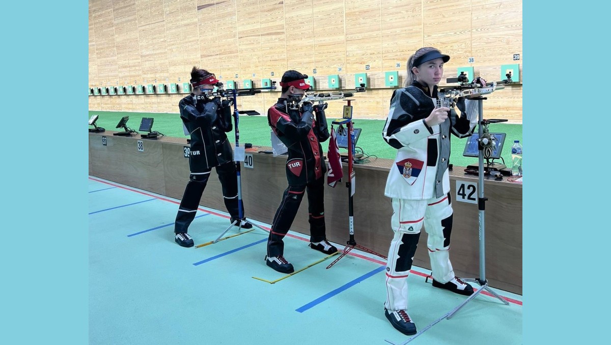 Erzincanlı milli sporcu Afal'dan Türkiye rekoru