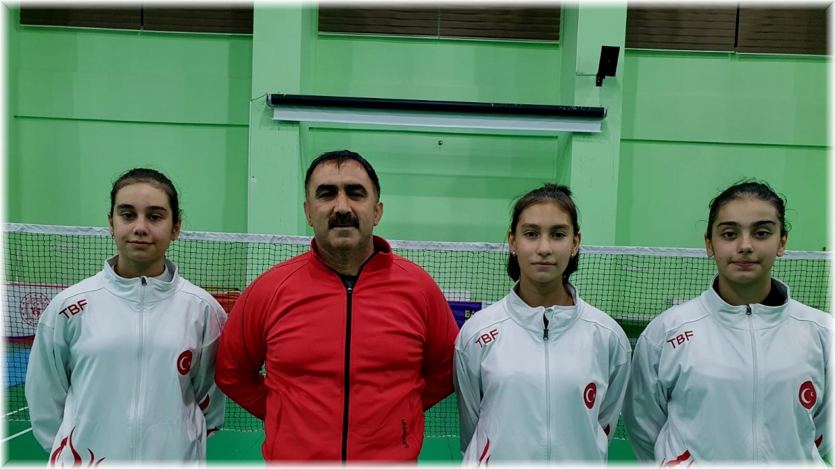 Erzincanlı milli sporcular Hırvatistan'da U 15 Uluslararası Badminton turnuvasına katılacak