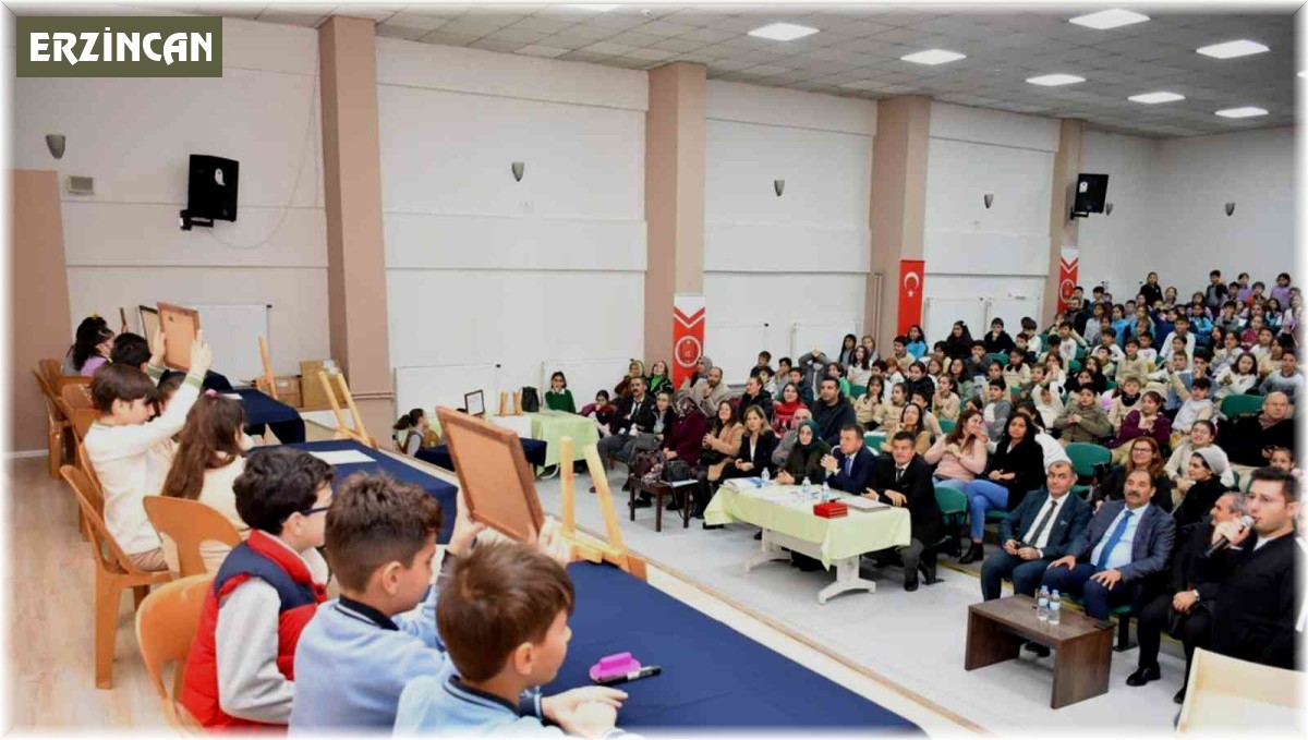 Erzincanlı minik öğrenciler bilgide yarıştı