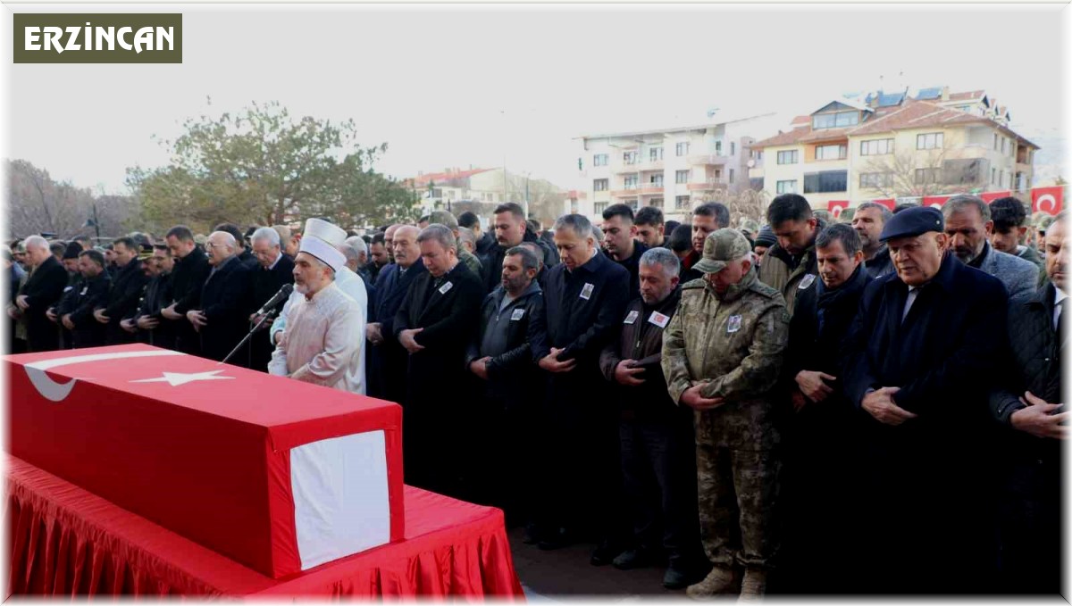 Erzincanlı şehit dualarla son yolculuğuna uğurlandı