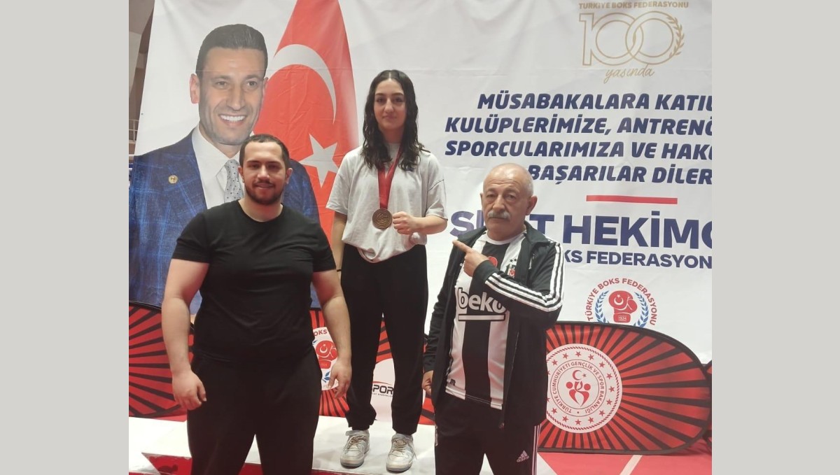Erzincanlı sporcu Türkiye Boks Şampiyonası'nda Türkiye üçüncüsü oldu