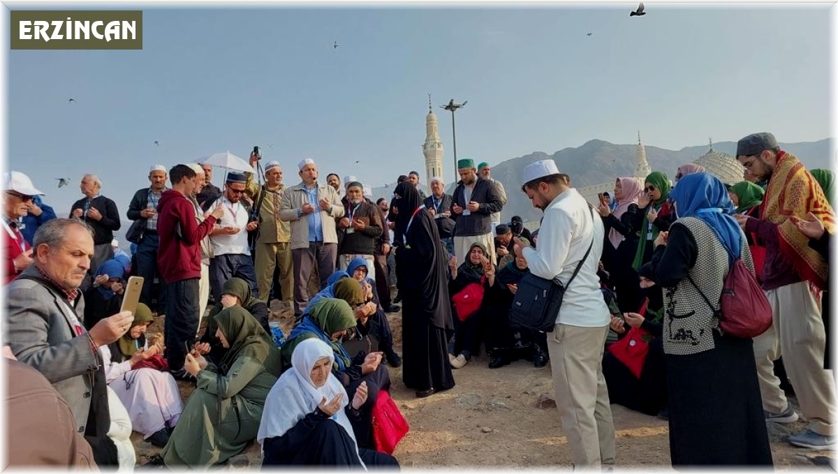 Erzincanlı umreciler kutsal topraklarda