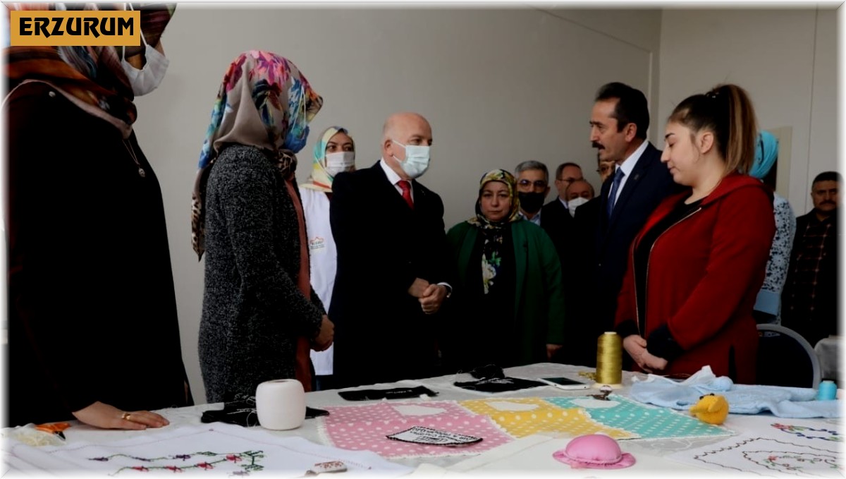 Erzurum Büyükşehir Belediye Başkanı Sekmen'den üreten kadınlara ziyaret