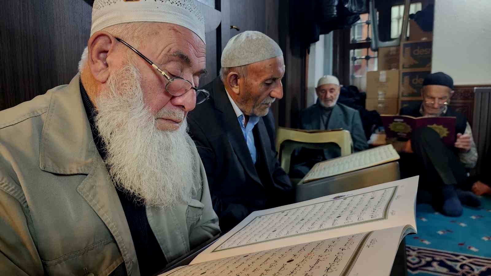 Erzurum'da 1001 hatim bereketi