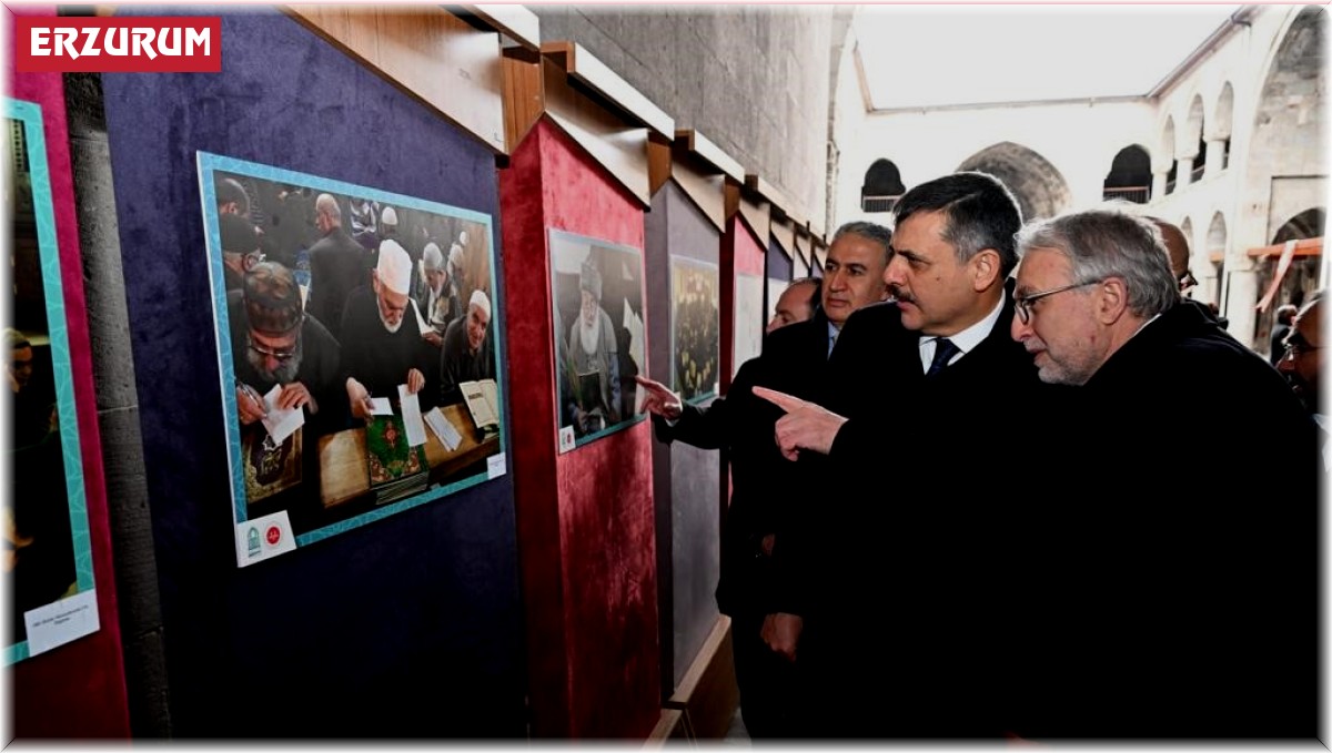 Erzurum'da 1001 Hatim fotoğraf sergisi açıldı